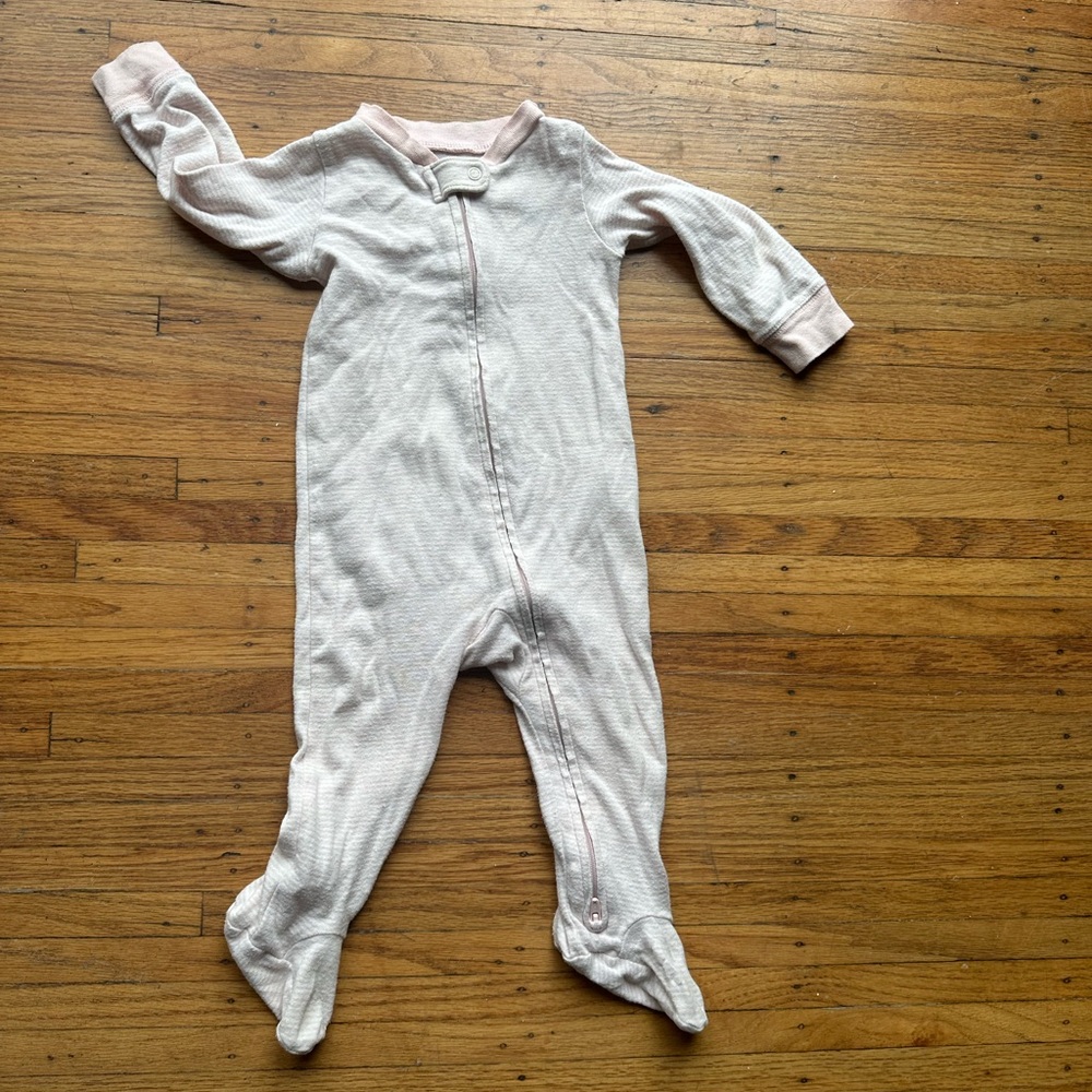 Carter’s 9 months pink pajamas baby onesie footie
